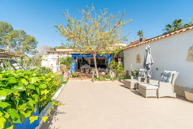8 bedroom Country House for sale