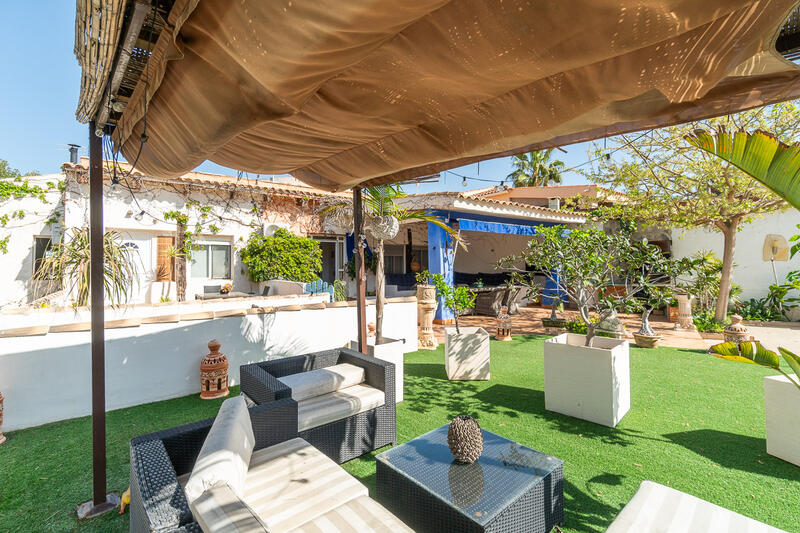 8 bedroom Country House for sale