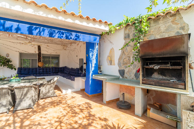 8 bedroom Country House for sale