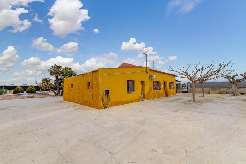 8 Schlafzimmer Landhaus zu verkaufen