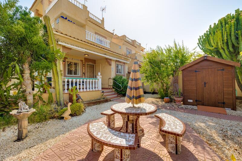 Villa till salu i Torrevieja, Alicante