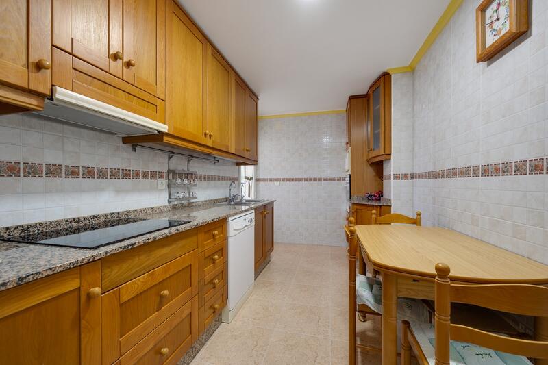 3 спальная комната квартира продается