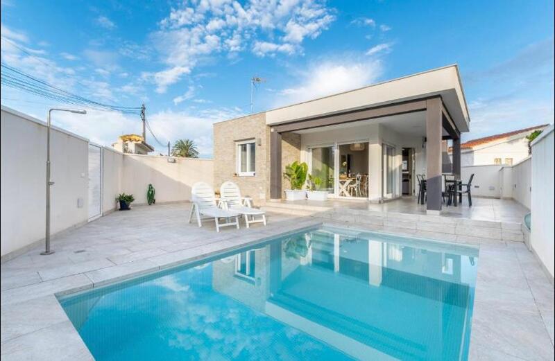 Country House for Long Term Rent in Torrevieja, Alicante