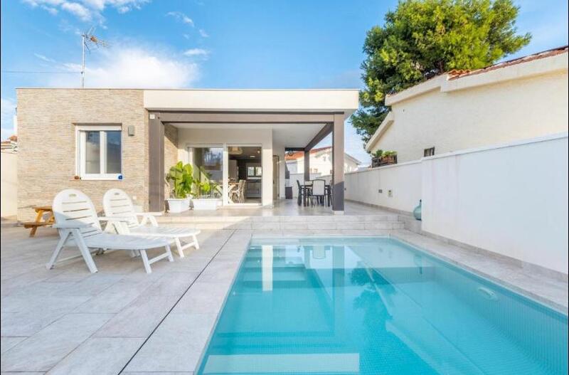 2 Cuarto Casa de Campo para alquiler a largo plazo
