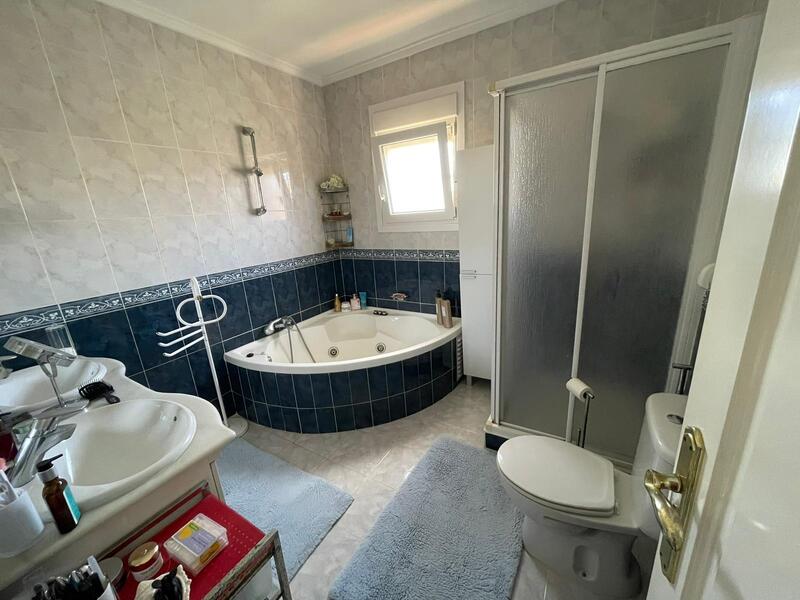 4 Schlafzimmer Villa zu verkaufen