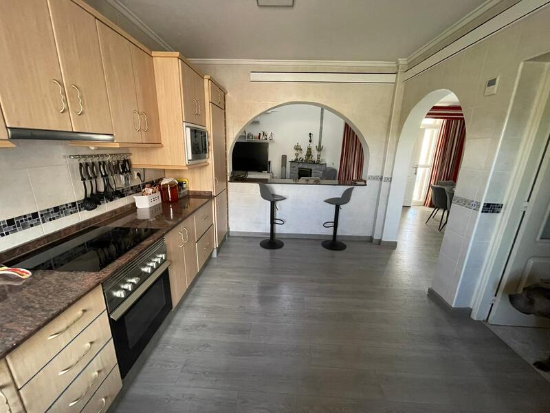 4 Schlafzimmer Villa zu verkaufen