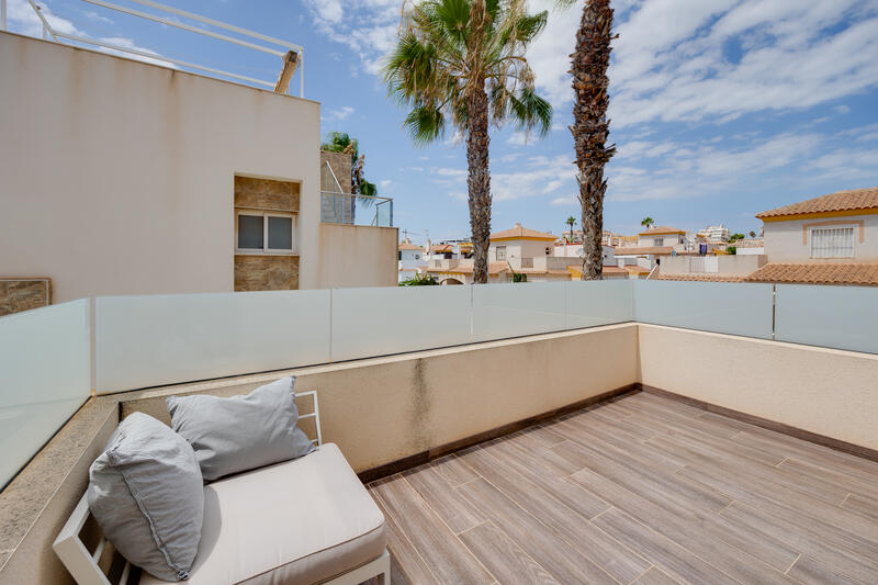 3 bedroom Villa for sale