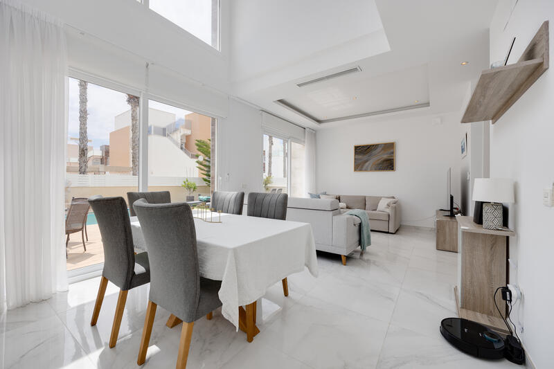 3 bedroom Villa for sale