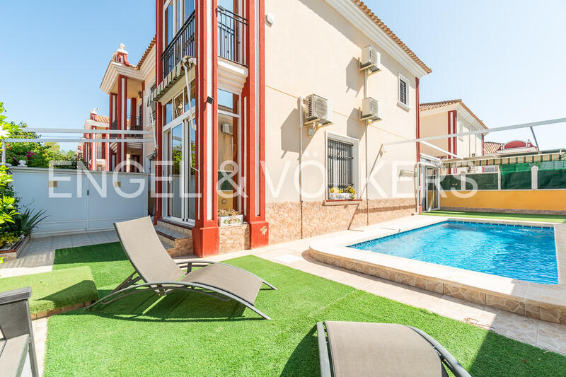Country House for Long Term Rent in Orihuela Costa, Alicante