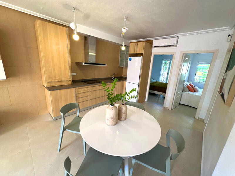 Apartment for Long Term Rent in Torrevieja, Alicante