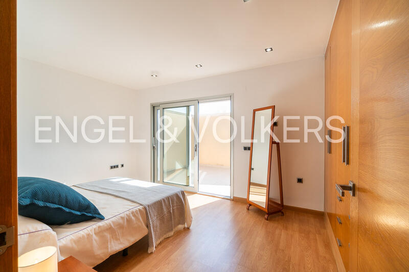 4 bedroom Townhouse for Long Term Rent