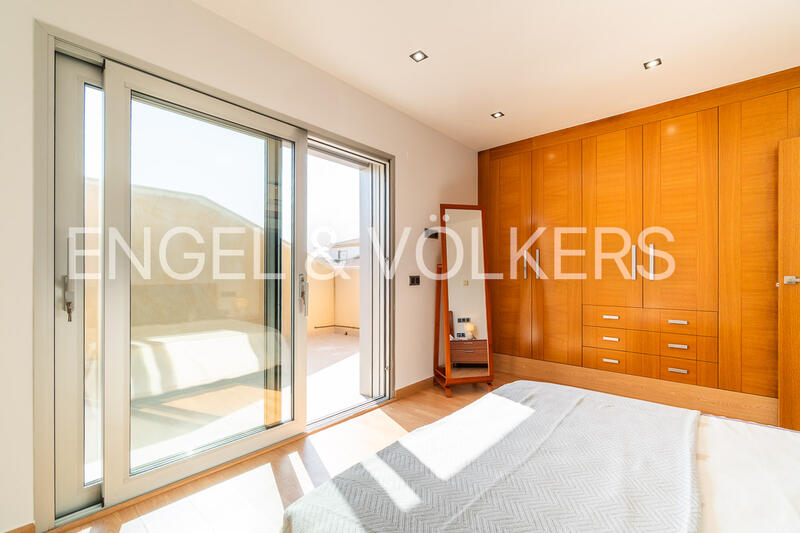 4 bedroom Townhouse for Long Term Rent