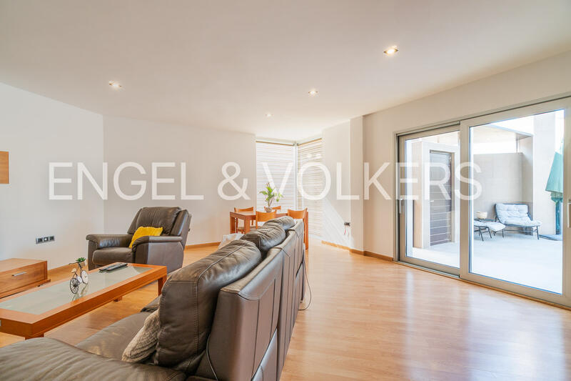4 bedroom Townhouse for Long Term Rent