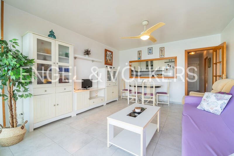 3 bedroom Apartment for Long Term Rent