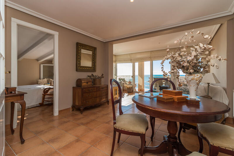 3 bedroom Apartment for Long Term Rent