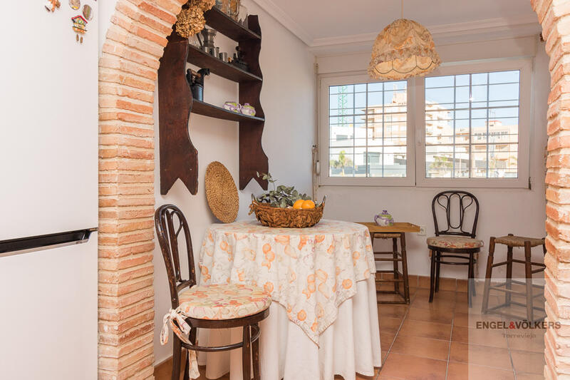 3 bedroom Apartment for Long Term Rent