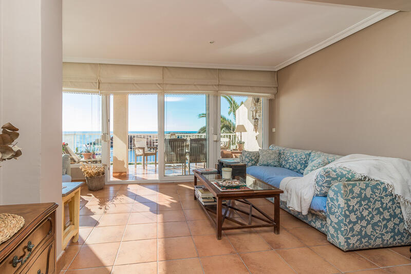 3 bedroom Apartment for Long Term Rent