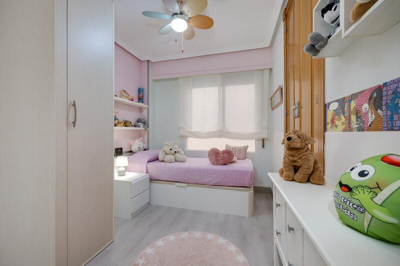 3 bedroom Apartment for sale