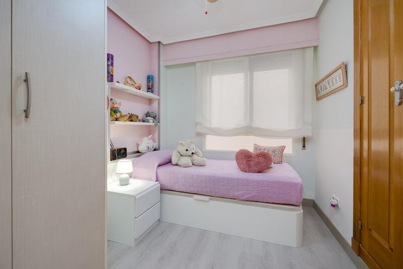 3 bedroom Apartment for sale