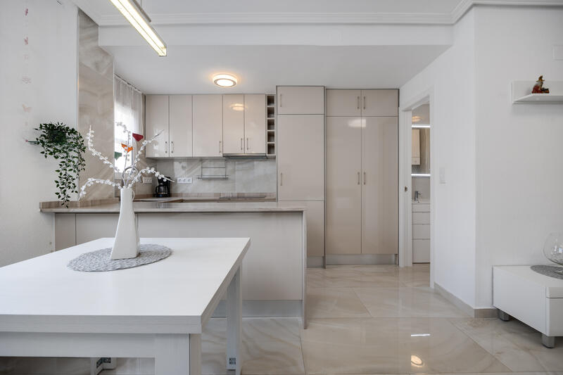 2 slaapkamer Appartement Te koop