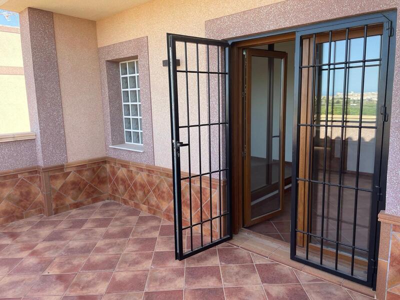 2 спальная комната городская тюрьма продается 2 спальная комната городская тюрьма продается