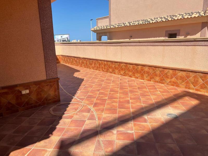 2 спальная комната городская тюрьма продается 2 спальная комната городская тюрьма продается