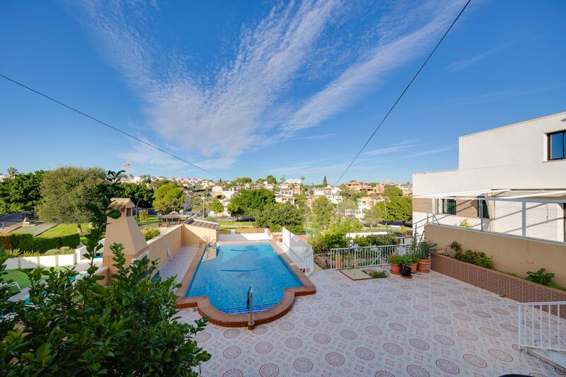 4 спальная комната городская тюрьма продается 4 спальная комната городская тюрьма продается