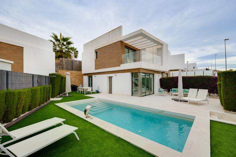 Villa for sale in Orihuela Costa, Alicante