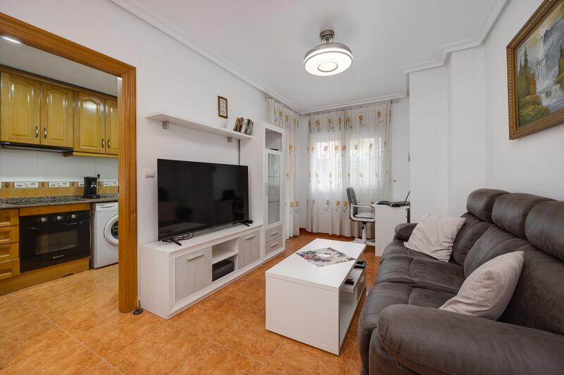 квартира продается в Torrevieja, Alicante