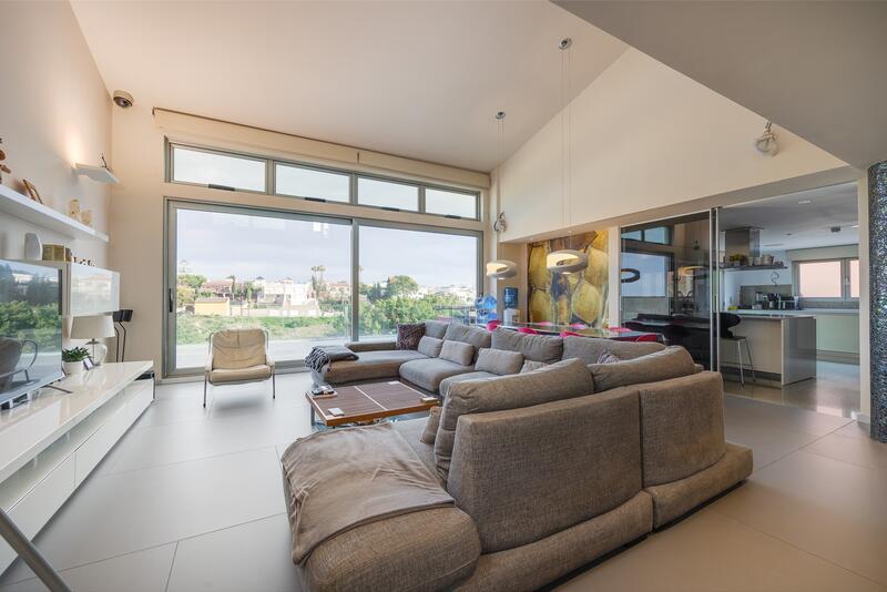 7 спальная комната вилла продается