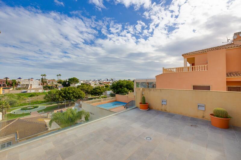 7 спальная комната вилла продается