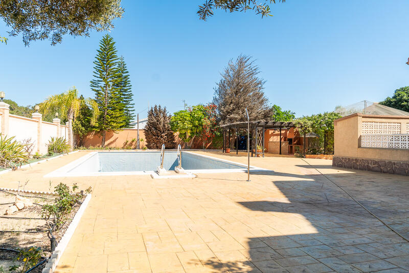 5 Schlafzimmer Villa zu verkaufen