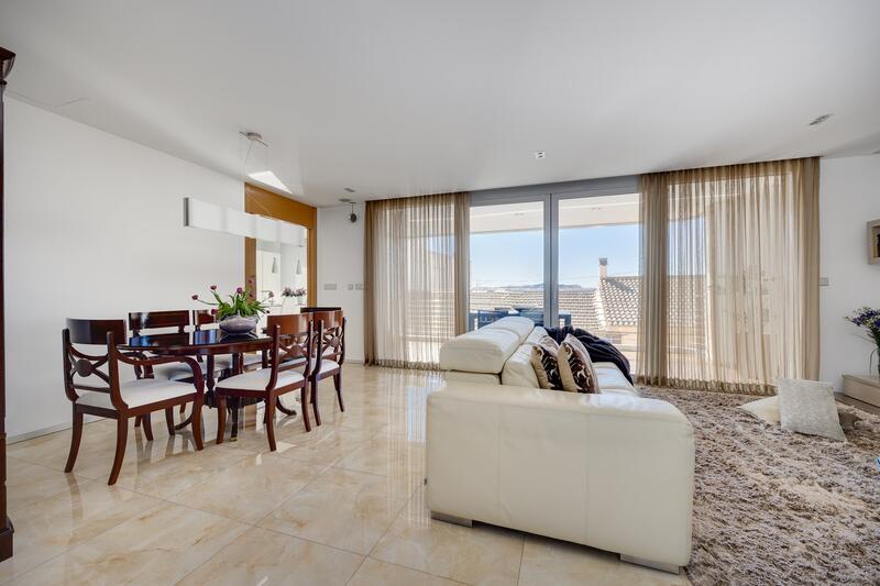 5 soverom Rekkehus til salgs