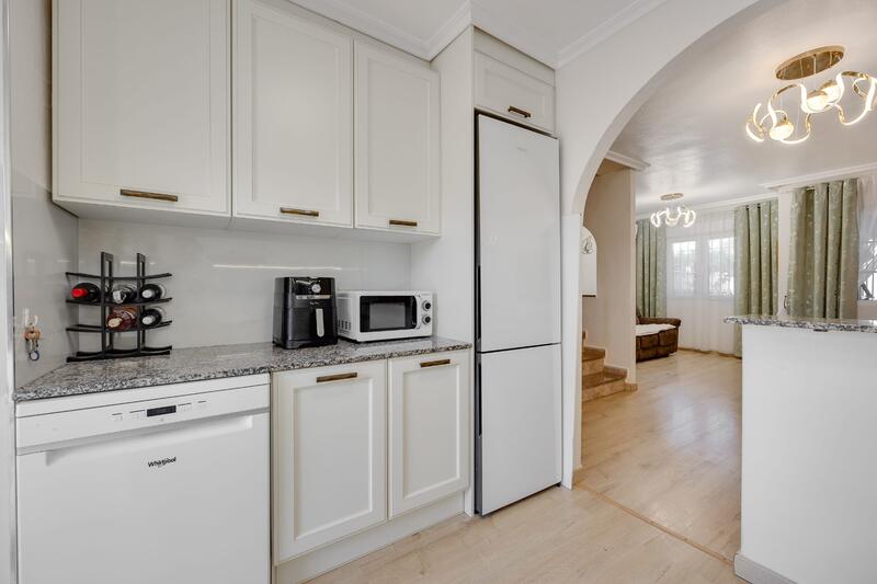 3 bedroom Townhouse for sale