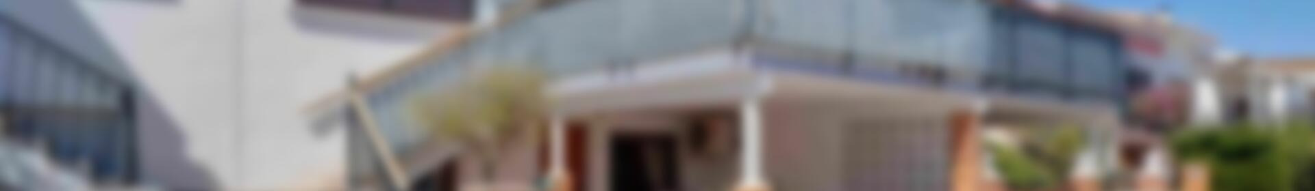 4 Schlafzimmer Stadthaus zu verkaufen