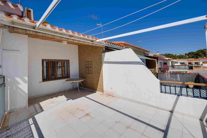 4 Schlafzimmer Stadthaus zu verkaufen