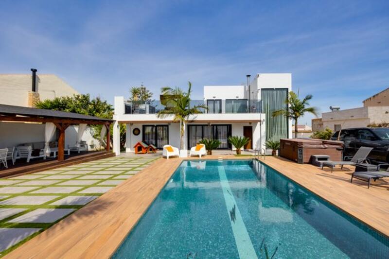 3 bedroom Villa for sale 3 bedroom Villa for sale