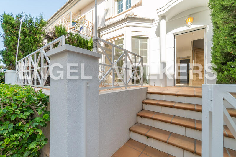 4 спальная комната Деревенский Дом в долгосрочную аренду 4 спальная комната Деревенский Дом в долгосрочную аренду