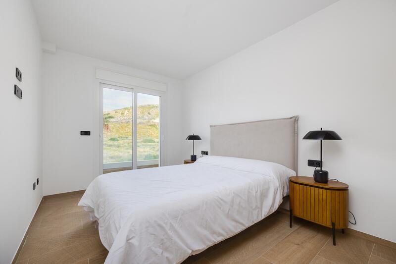 2 slaapkamer Appartement Te koop 2 slaapkamer Appartement Te koop