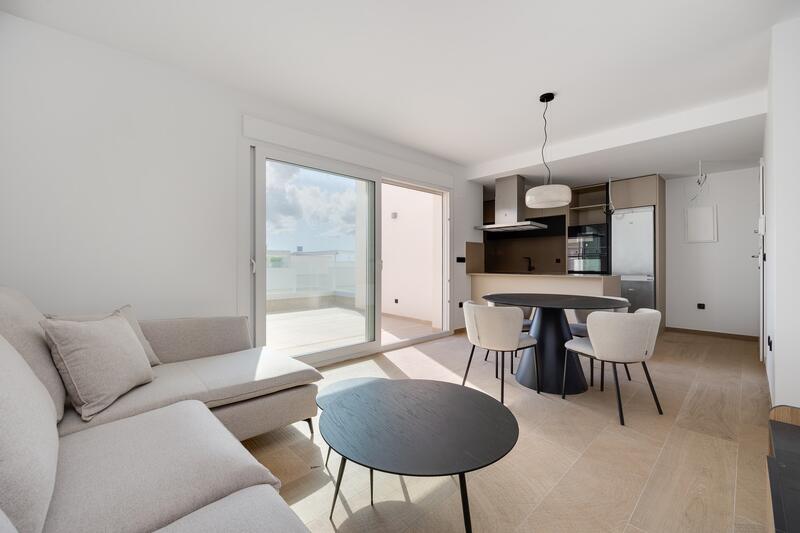 2 slaapkamer Appartement Te koop 2 slaapkamer Appartement Te koop