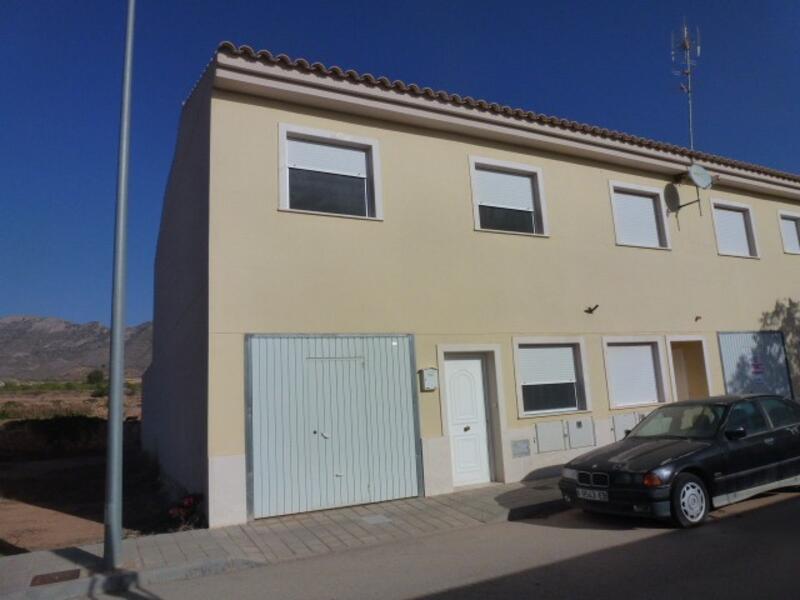 Rekkehus til salgs i Hondon de las Nieves, Alicante