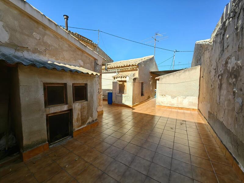 3 bedroom Townhouse for sale