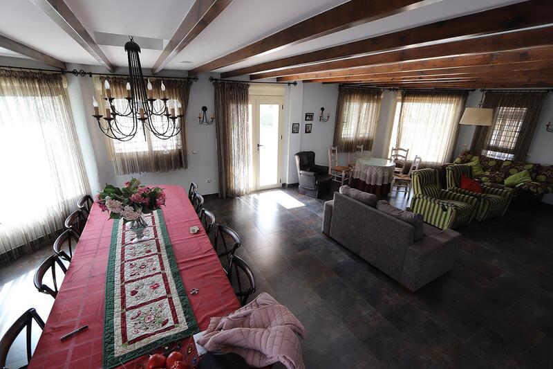 6 sovrum Villa till salu