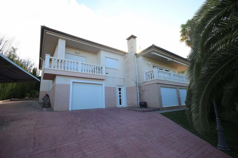 4 chambre Villa à vendre