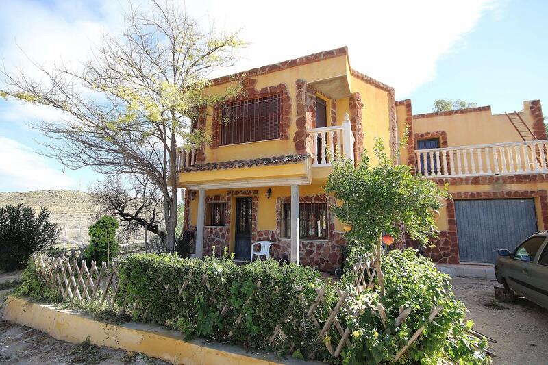 7 Cuarto Villa en venta