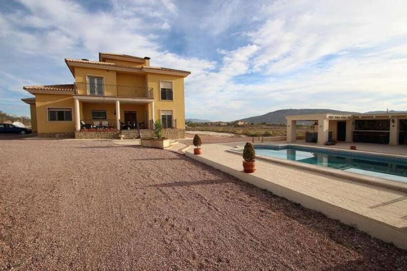 5 soverom Villa til salgs