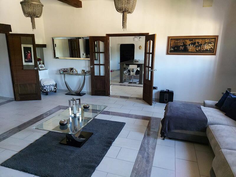 5 Schlafzimmer Villa zu verkaufen