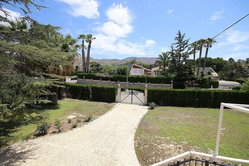 5 bedroom Villa for sale