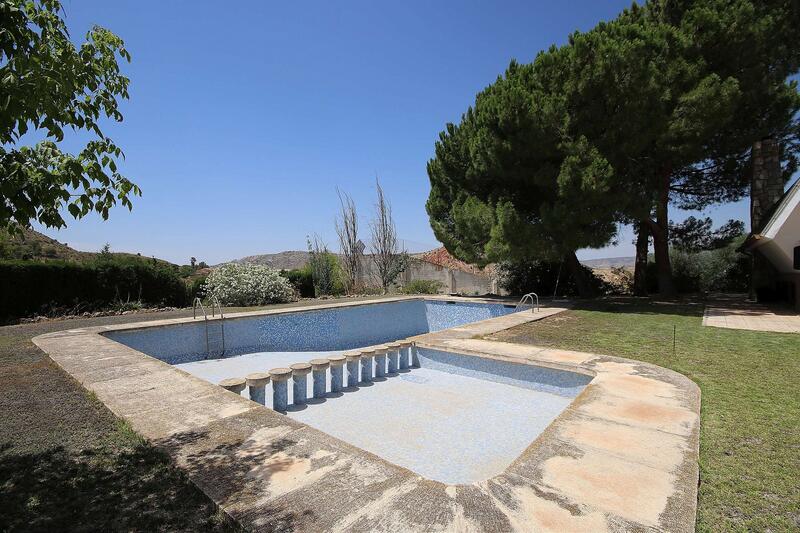 5 bedroom Villa for sale