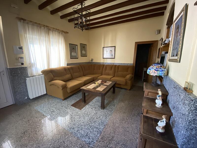 6 bedroom Commercial Property for sale